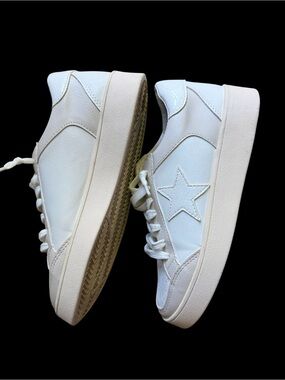 Mi.iM Women's Coastal Cowgirl Style Sneakers